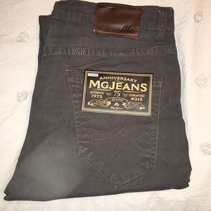 Brand new super comfy chinos